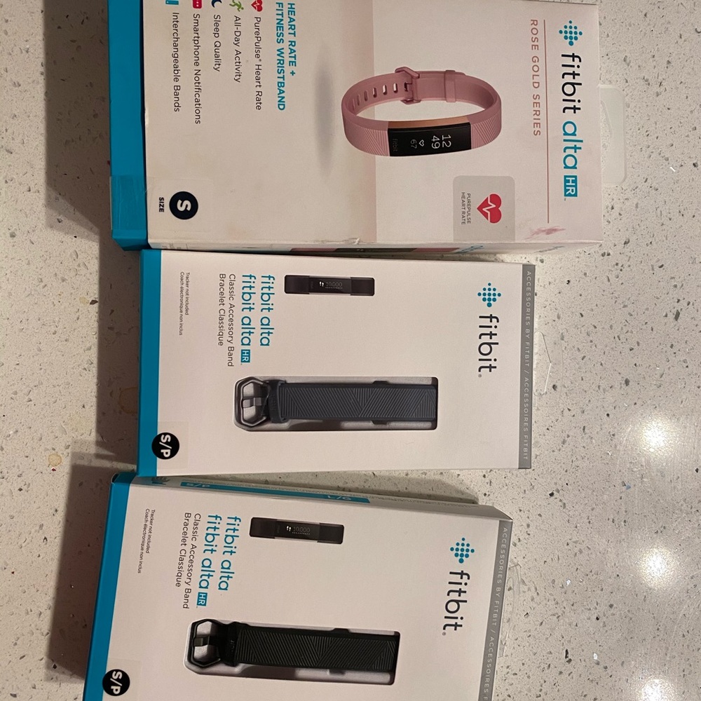 Like New Fitbit Alta HR Rose Gold Edition